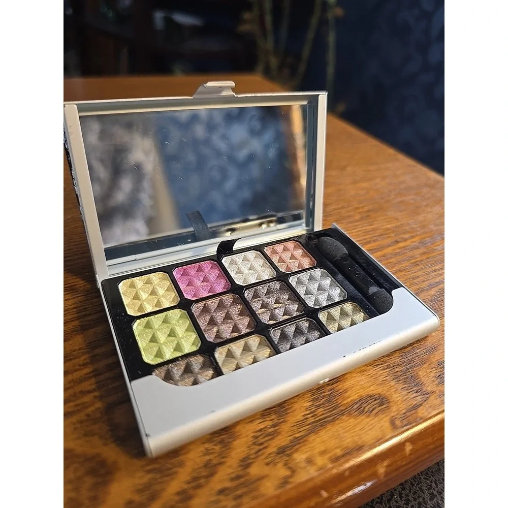 Profusion Eye Shadow Palette 12 Shimmer Shades‎ w/ Mirror 50336 Silver Card Case